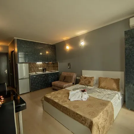 Tower Apartments Батуми Экстерьер фото