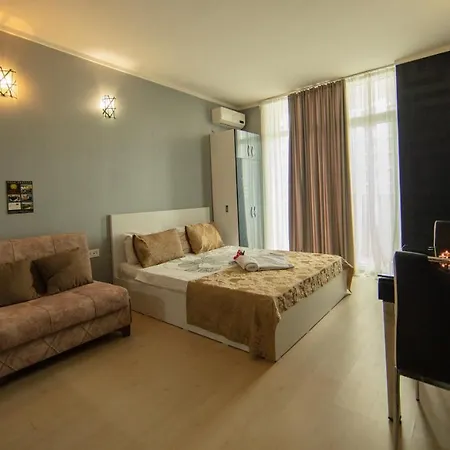 Tower Apartments Батуми Экстерьер фото
