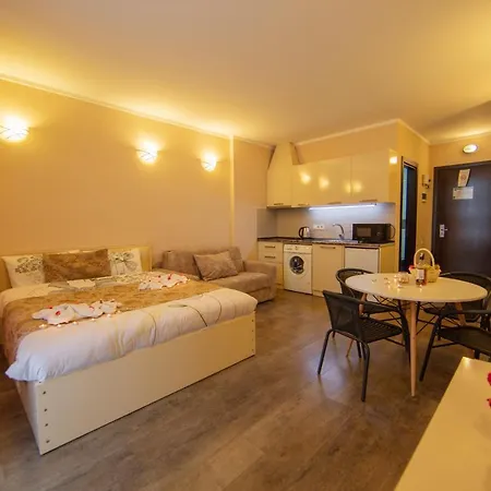 Tower Apartments Батуми Экстерьер фото