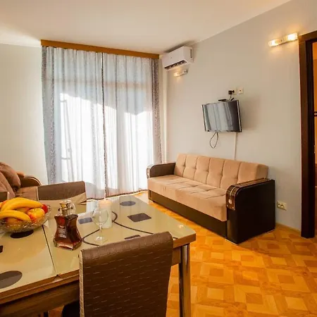 Tower Apartments Батуми Экстерьер фото