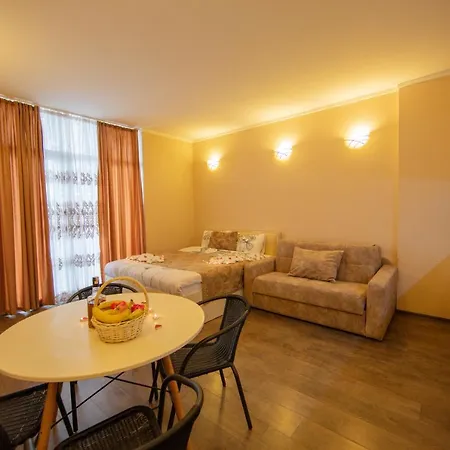 Tower Apartments Батуми Экстерьер фото