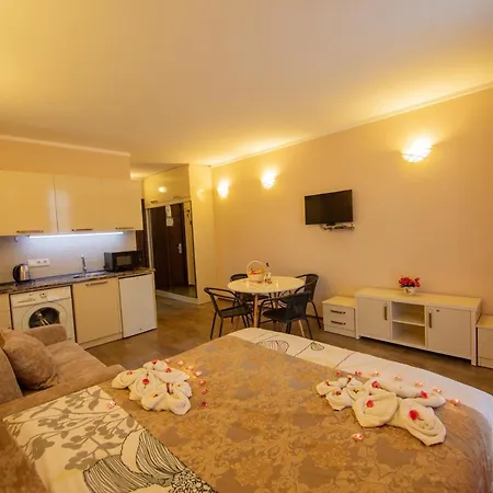 Tower Apartments Батуми Экстерьер фото