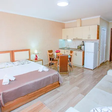 Tower Apartments Батуми Экстерьер фото
