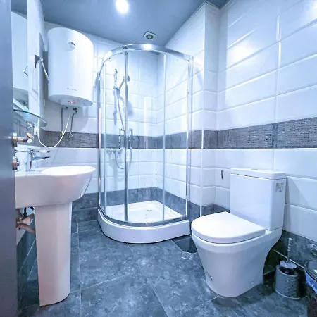 Tower Apartments Батуми Экстерьер фото